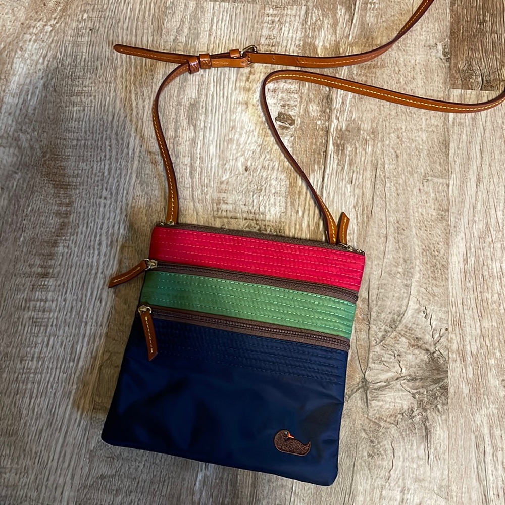 Perfect condition, Dooney & Bourke crossbody bag
